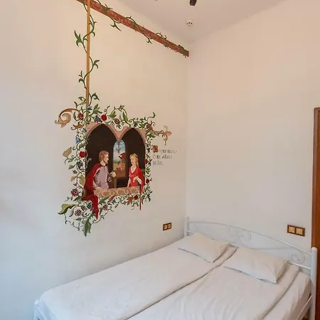 Ghostel - Medieval Хостел Львів