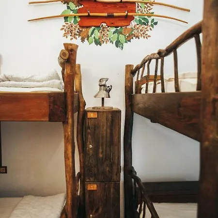 Vandrerhjem Ghostel - Medieval *