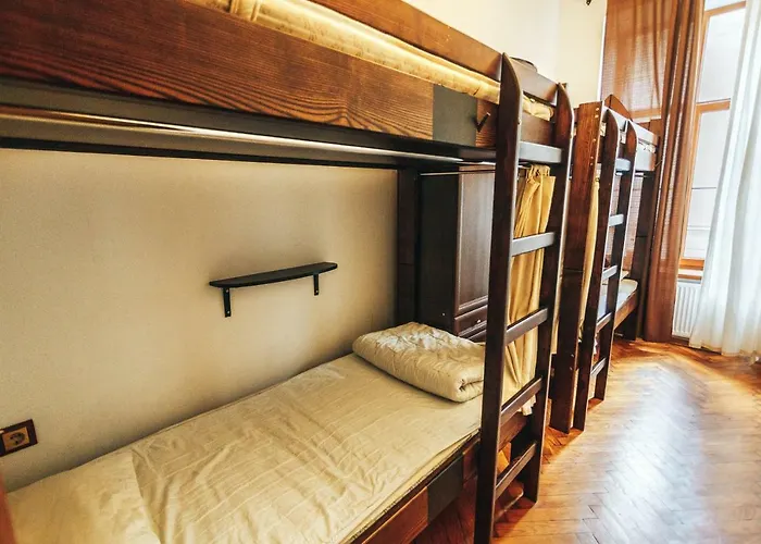 Ghostel - Medieval Hostel *