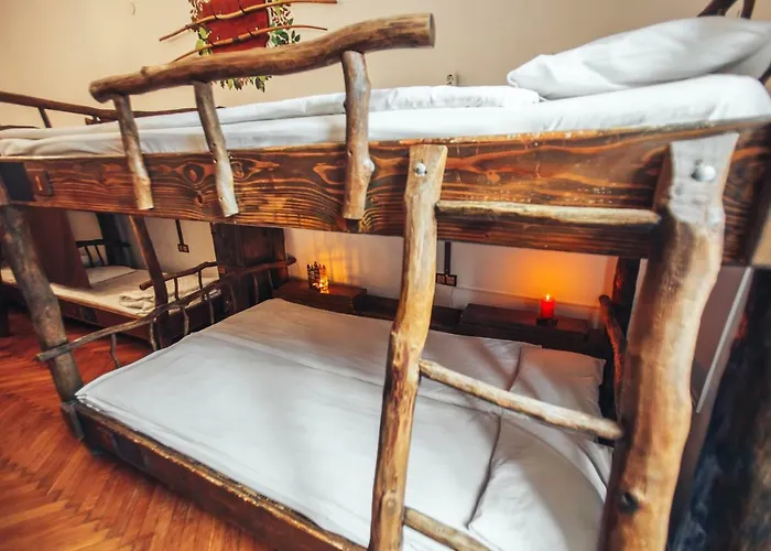 Ghostel - Medieval * リヴィウ