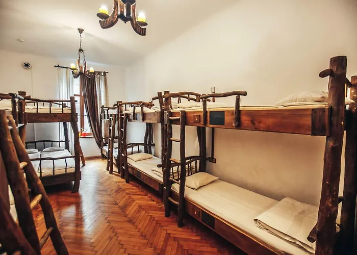 Ghostel - Medieval Hostel