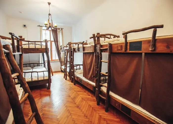 Ghostel - Medieval Hostel *