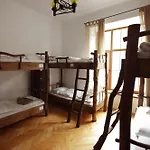 Ghostel - Medieval Hostel *